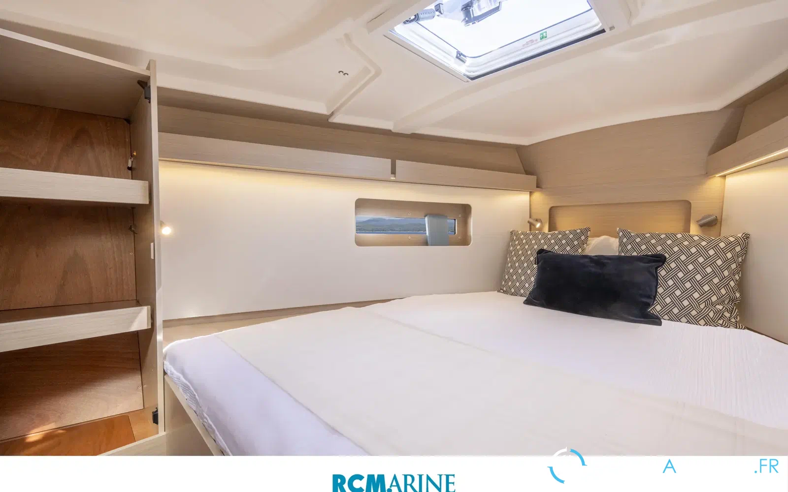 slider 10 Beneteau Oceanis 37.1