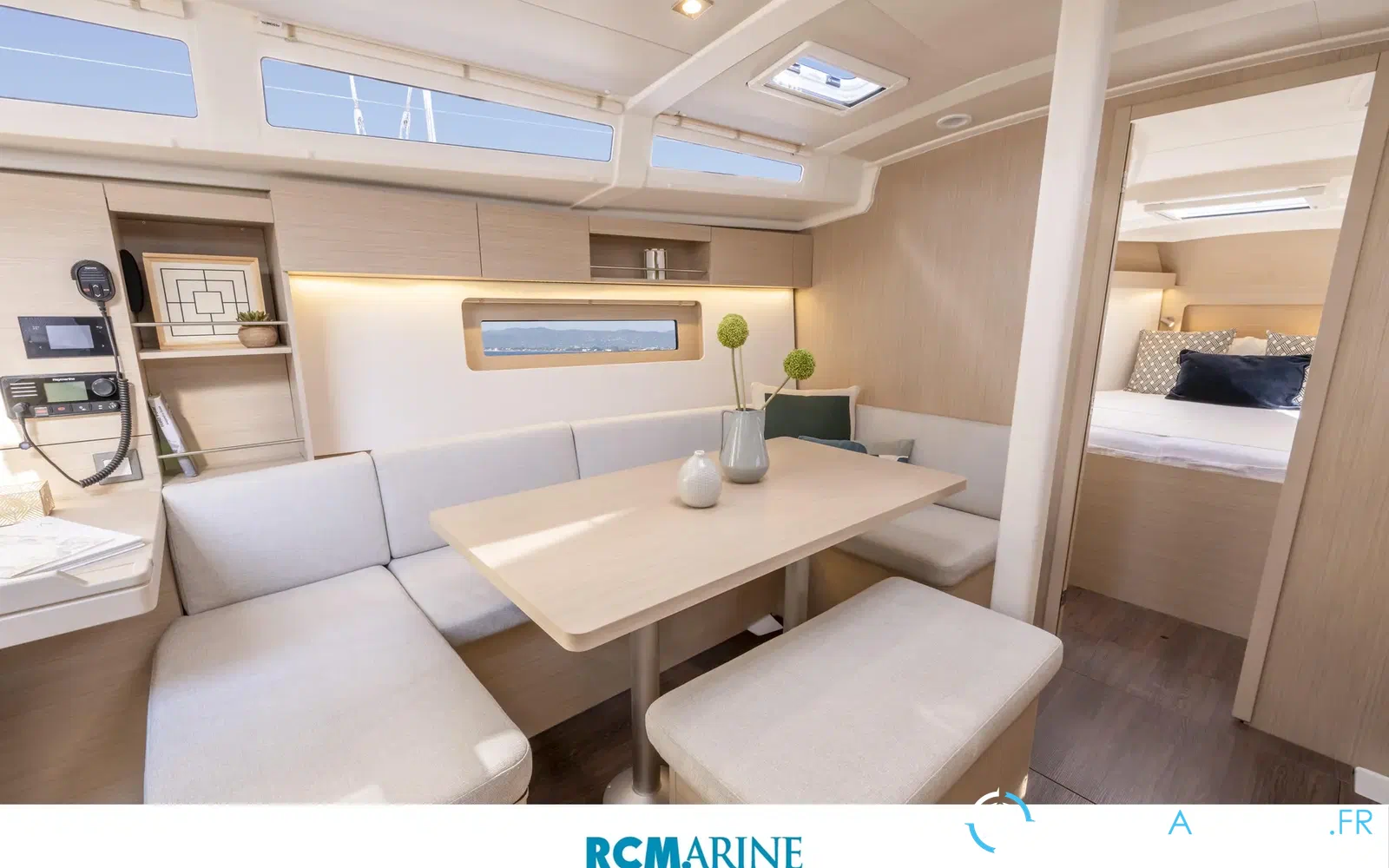 slider 16 Beneteau Oceanis 37.1