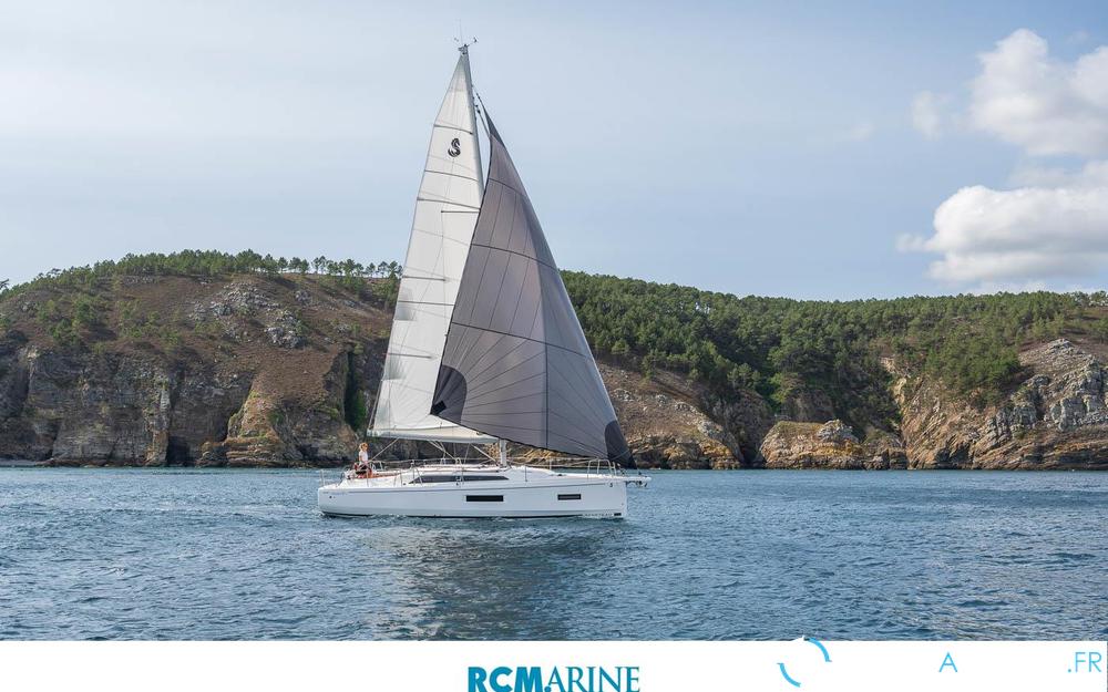 Beneteau Oceanis 37.1 photo 4