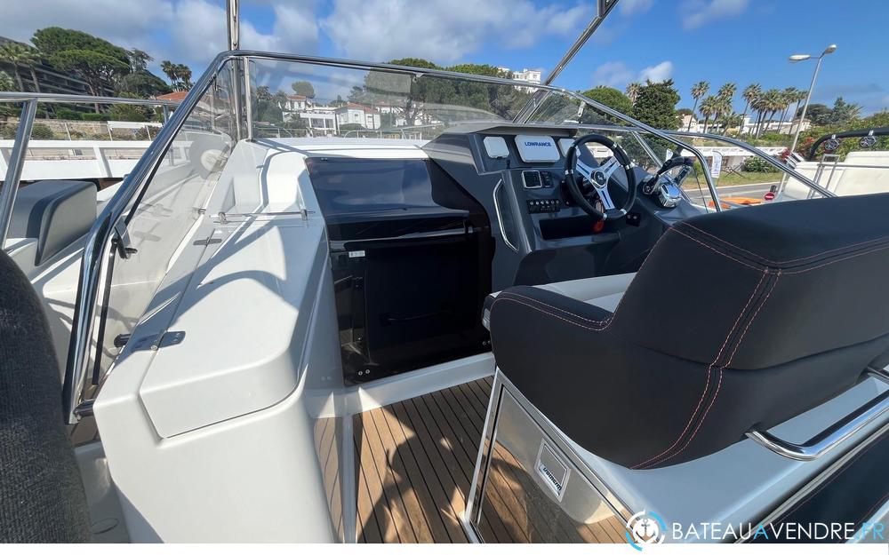 Beneteau Flyer 8.8 SUNdeck  photo 4