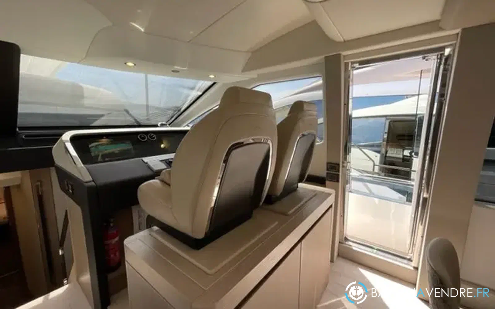 slider 16 Azimut 72 flybridge