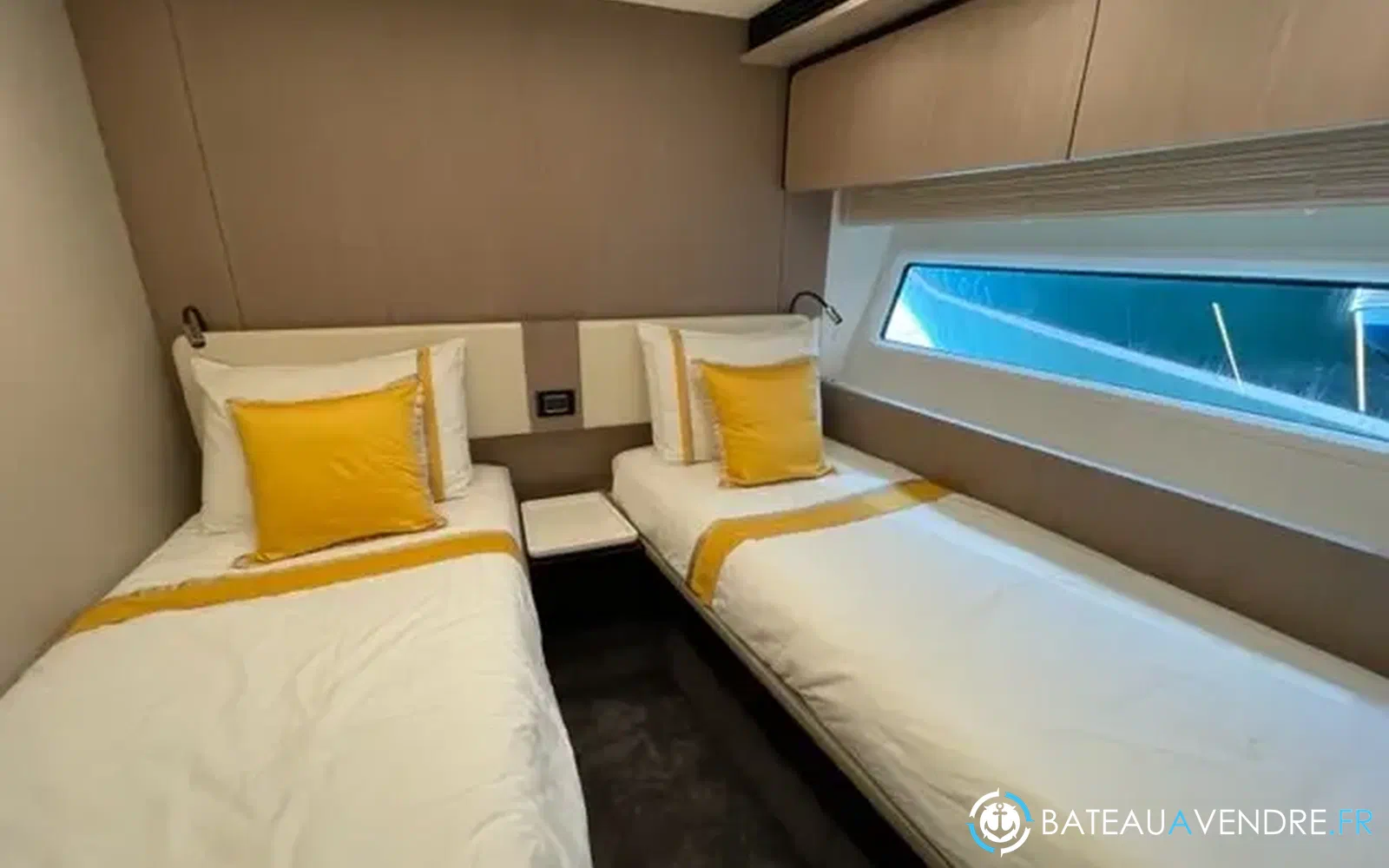 slider 20 Azimut 72 flybridge