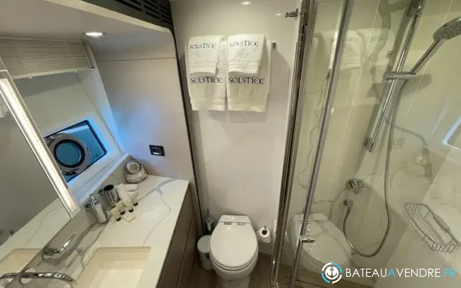 slider 22 Azimut 72 flybridge