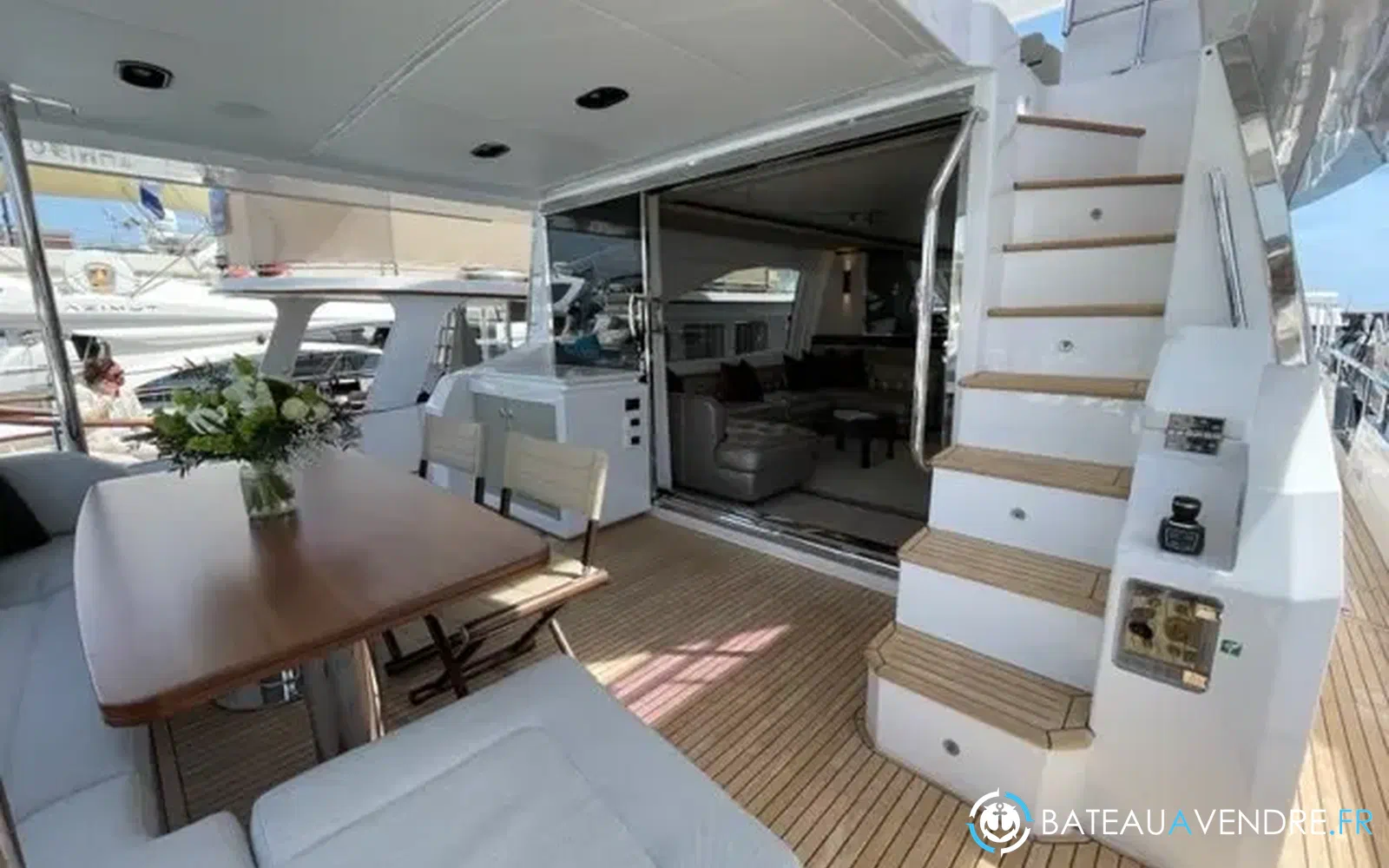slider 2 Azimut 72 flybridge