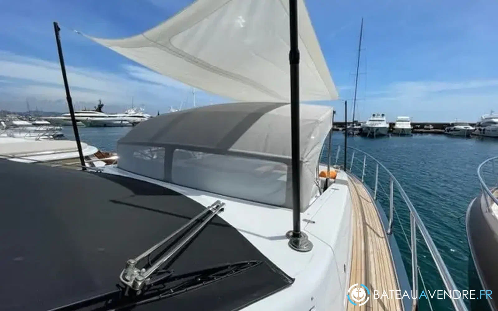 slider 4 Azimut 72 flybridge