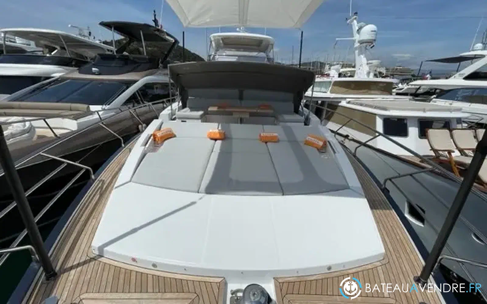 slider 5 Azimut 72 flybridge