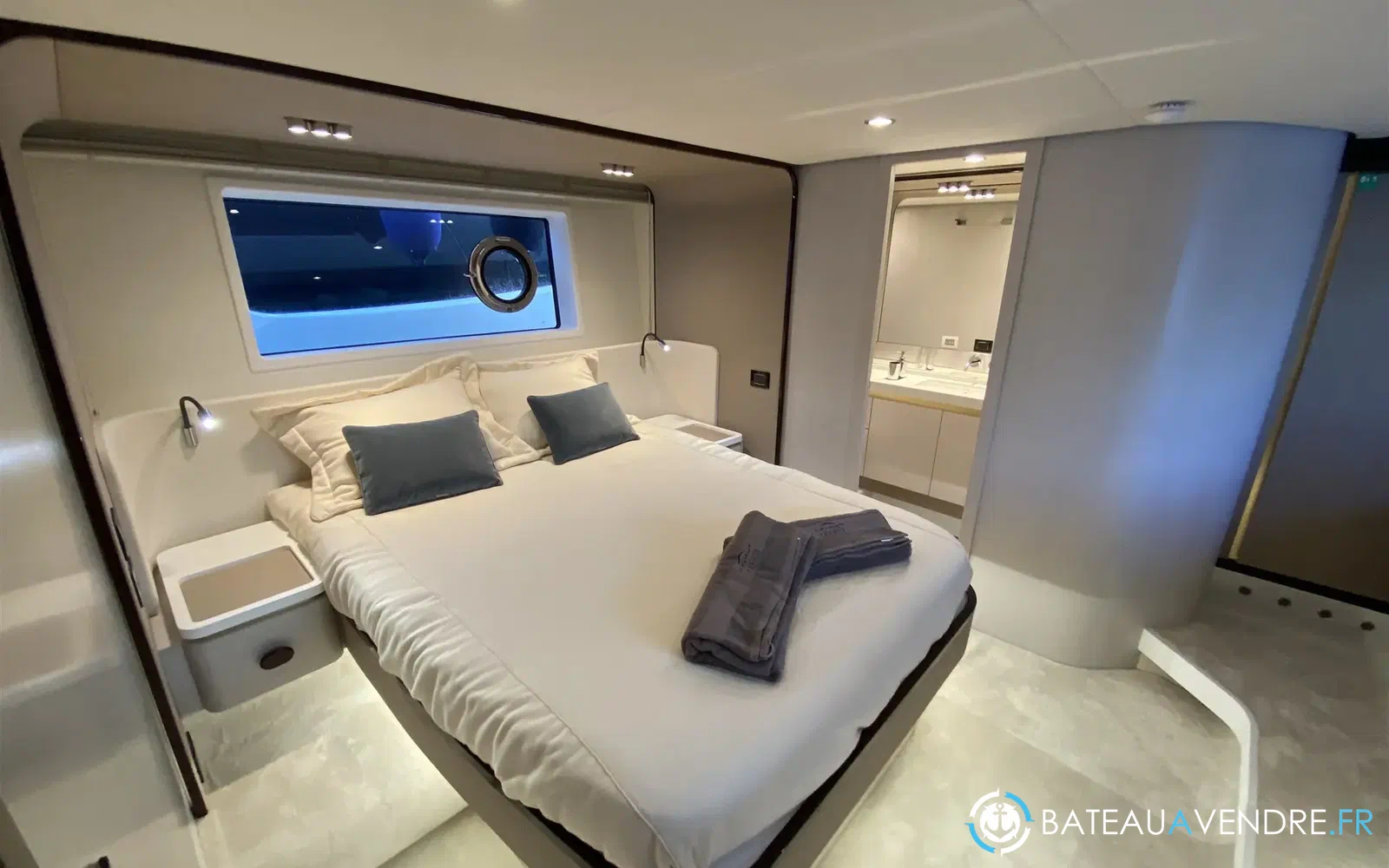 slider 15 Azimut 60 Fly