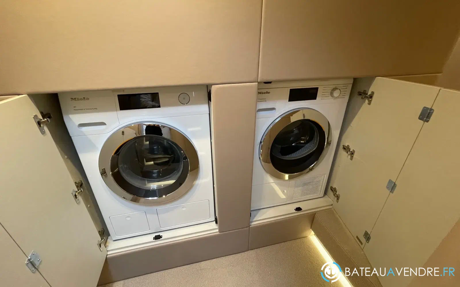 slider 11 Azimut S7