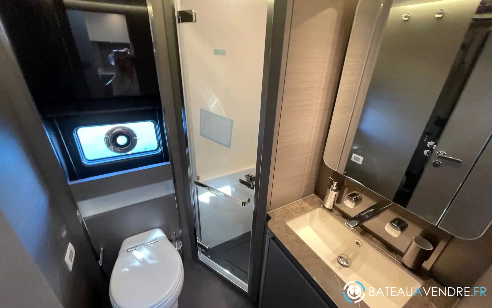 slider 14 Azimut S8