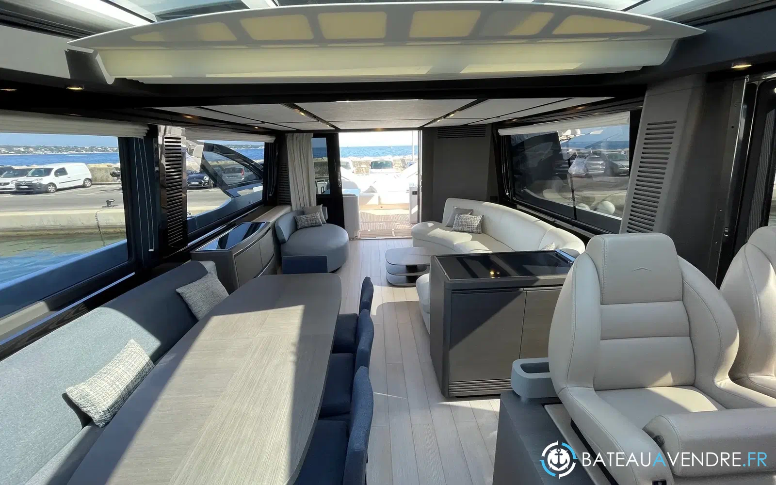 slider 3 Azimut S8