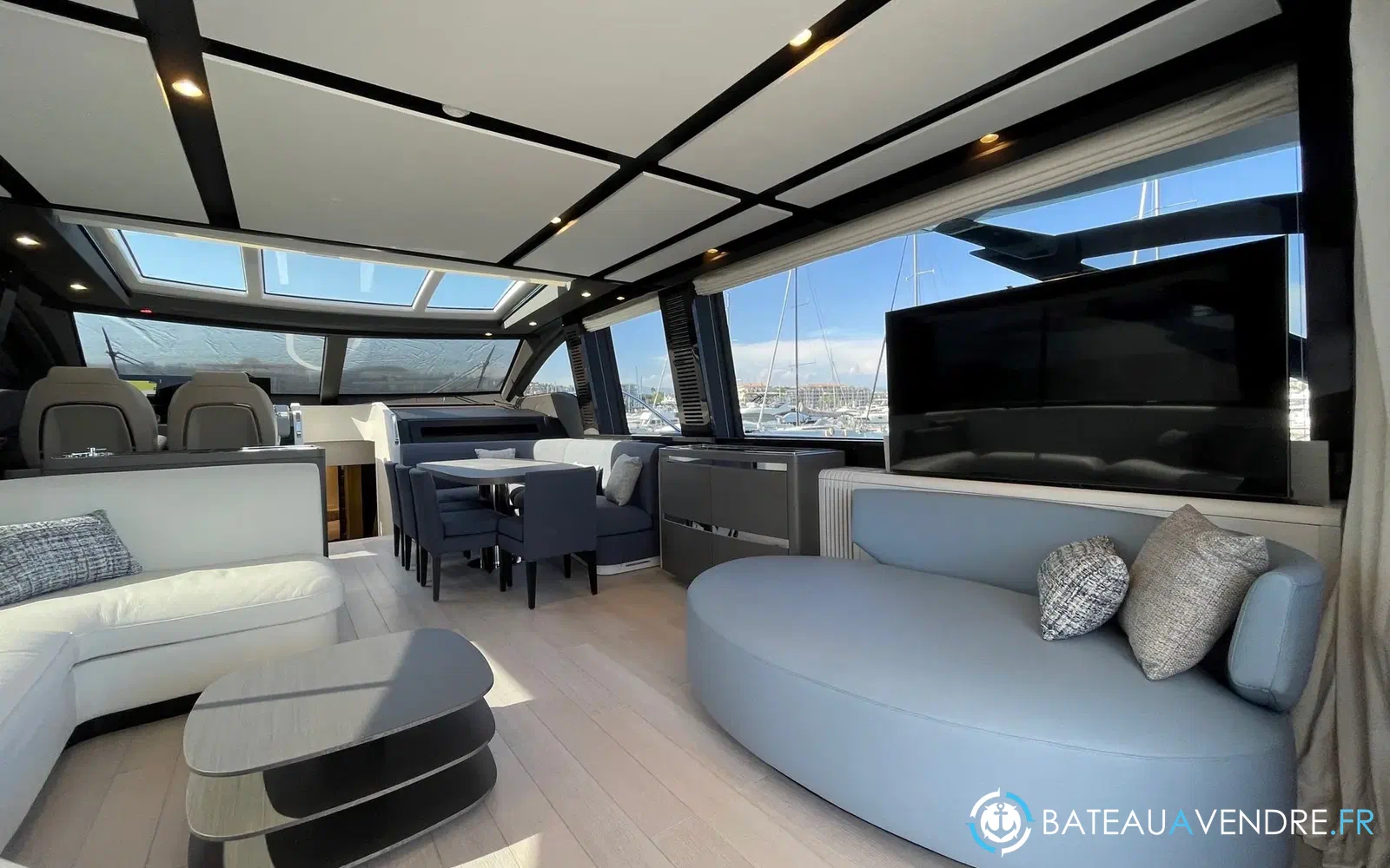 slider 4 Azimut S8