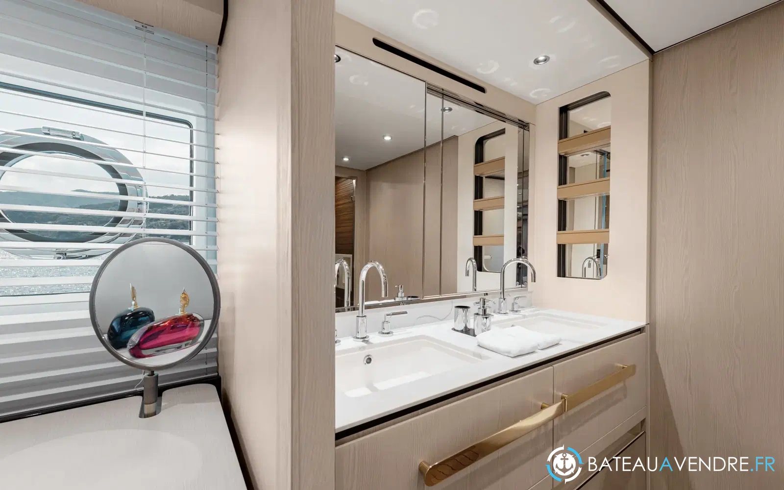 slider 9 Azimut 78