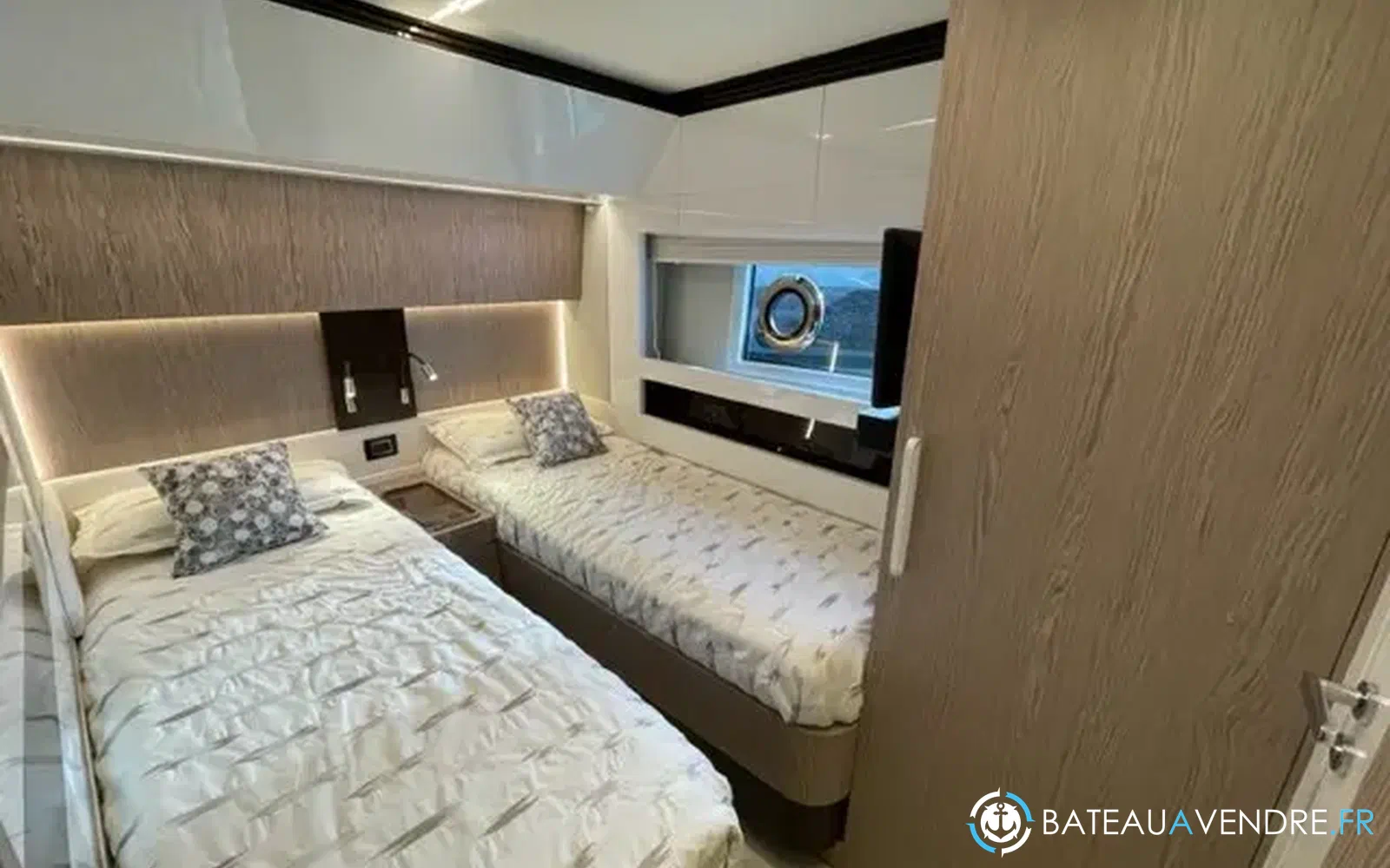 slider 14 Azimut S7
