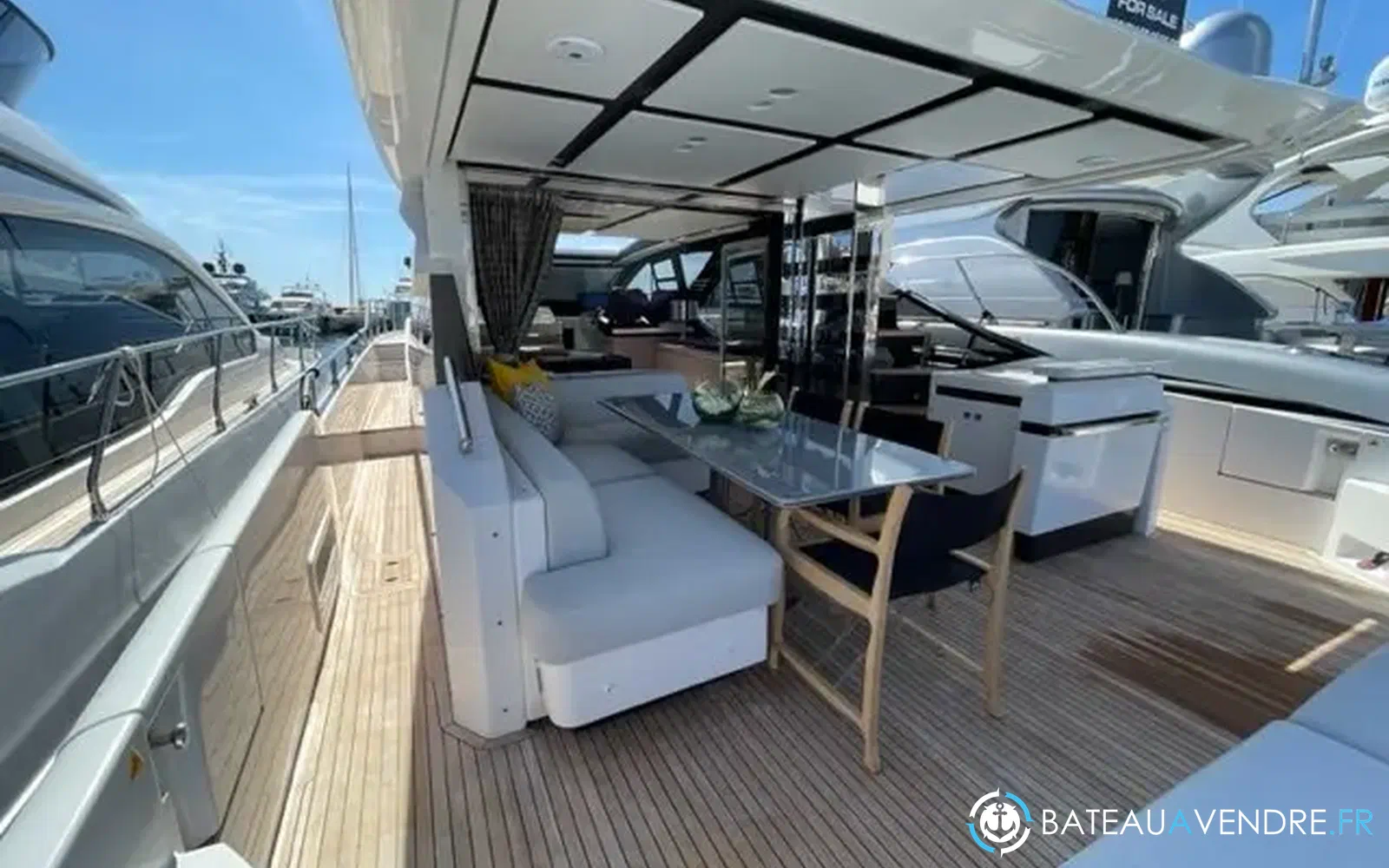 slider 5 Azimut S7