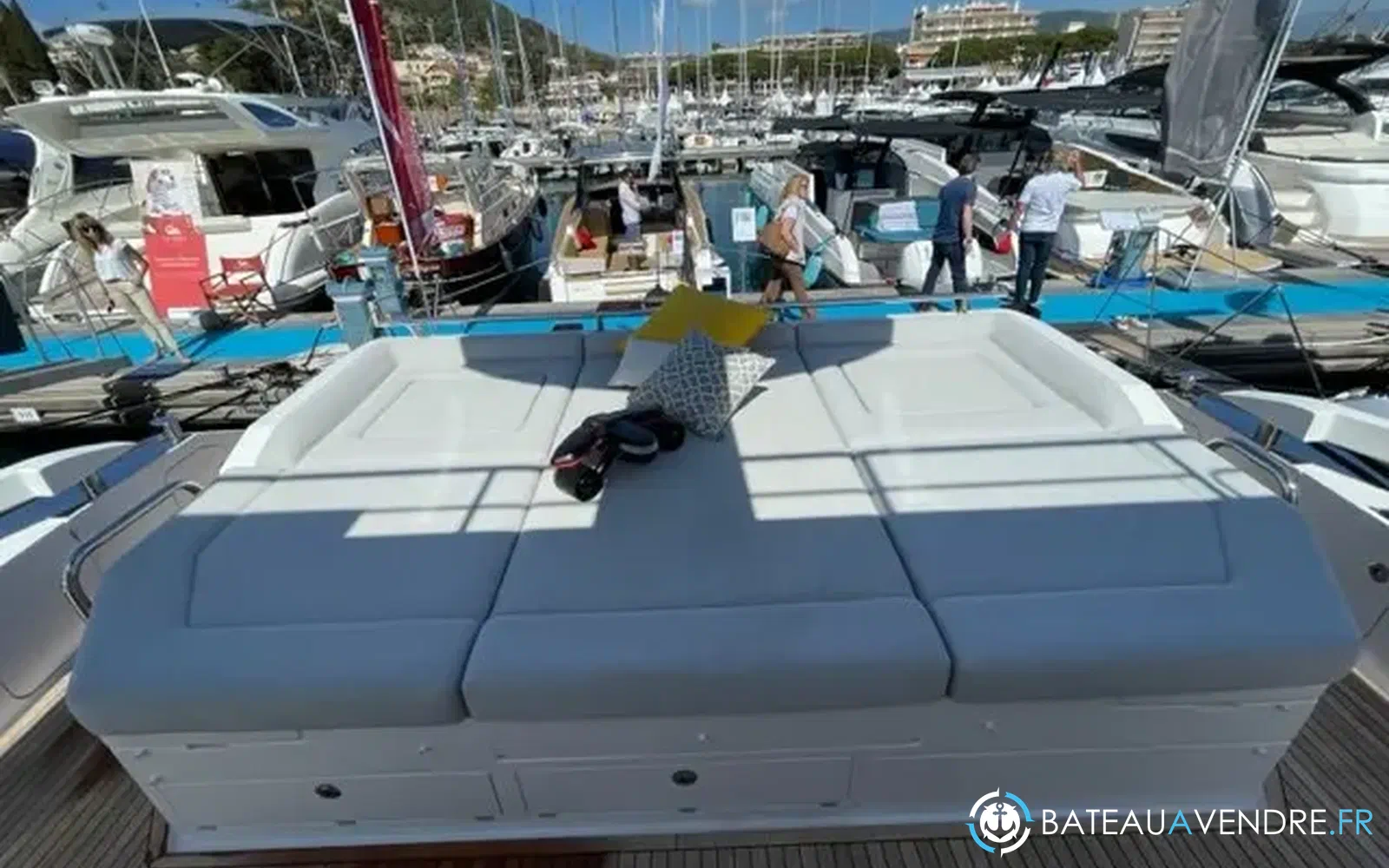 slider 6 Azimut S7