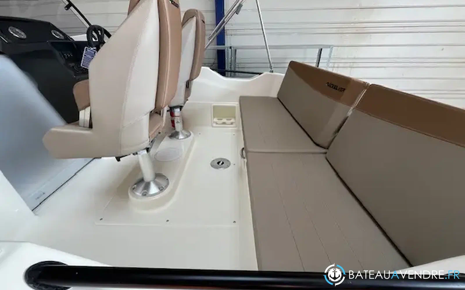 slider 3 Quicksilver Activ 605 Sundeck