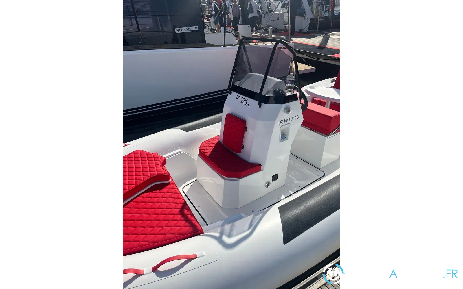 slider 2 Evok Marine Evok 21 Ocean
