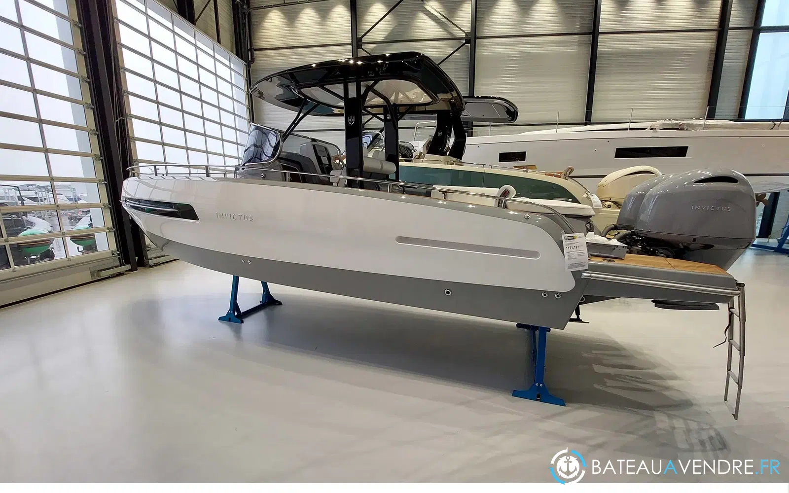 slider 3 Invictus 280 TTS