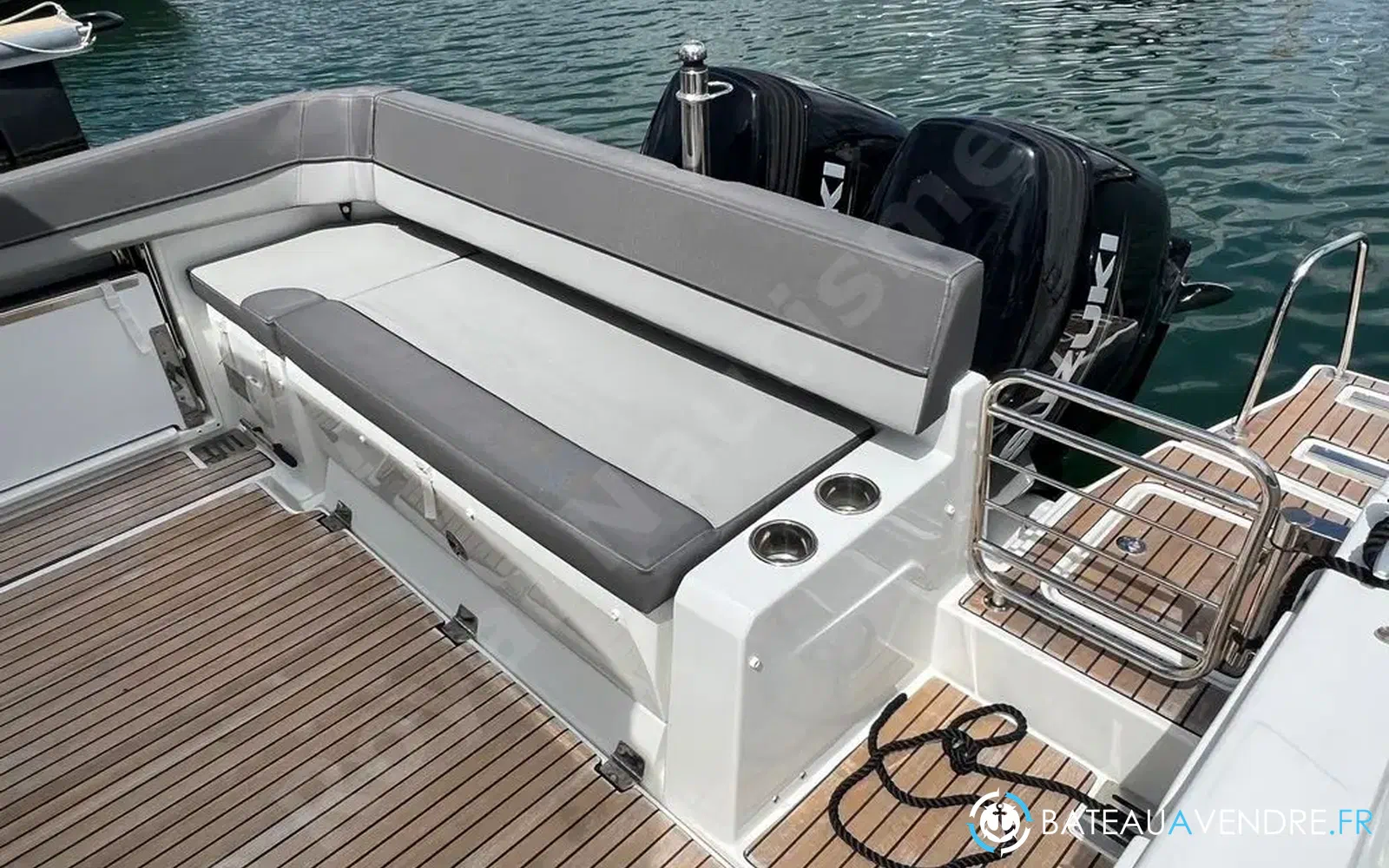 slider 7 Jeanneau Cap Camarat 9.0 CC