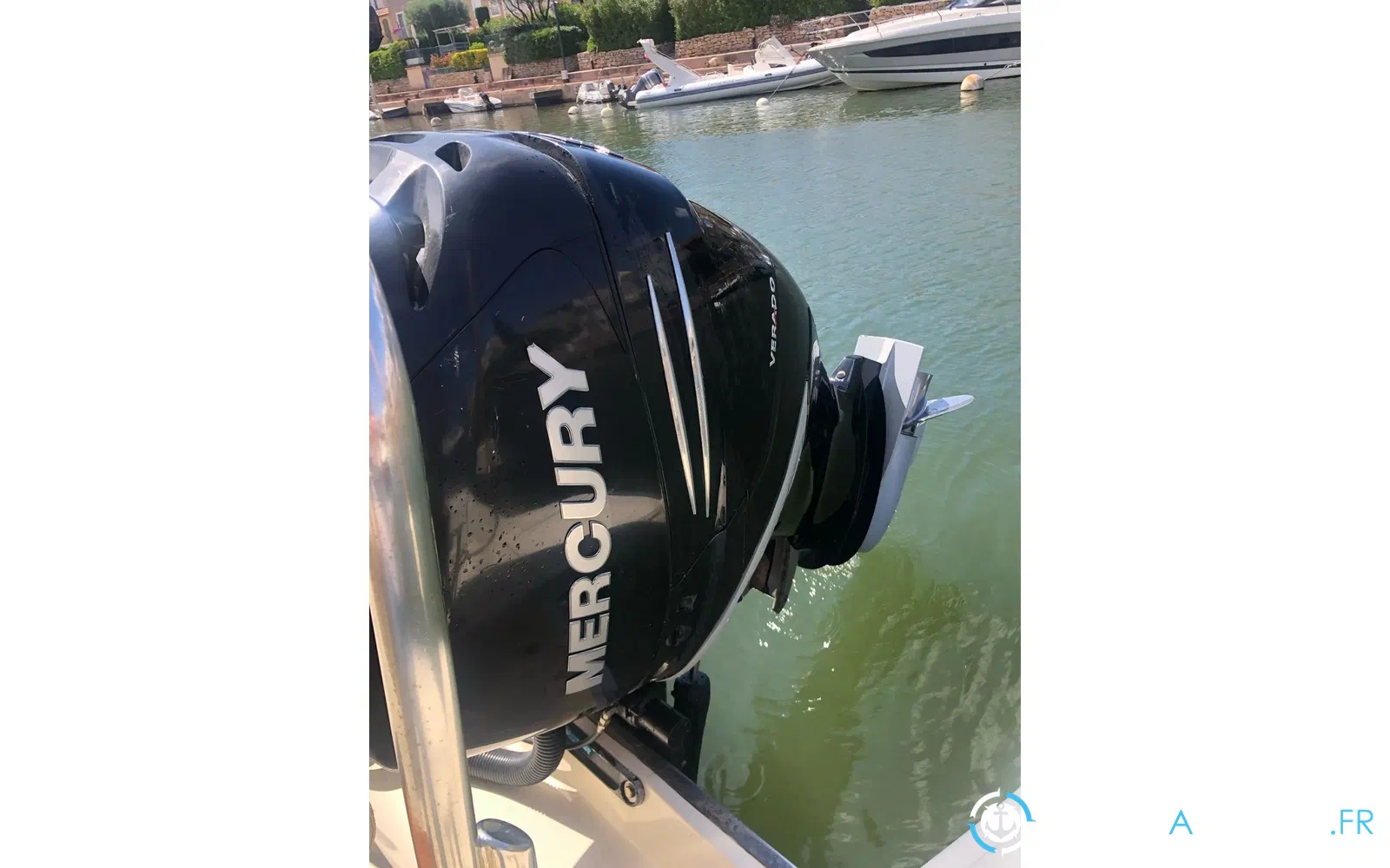slider 4 Invictus 270 FX