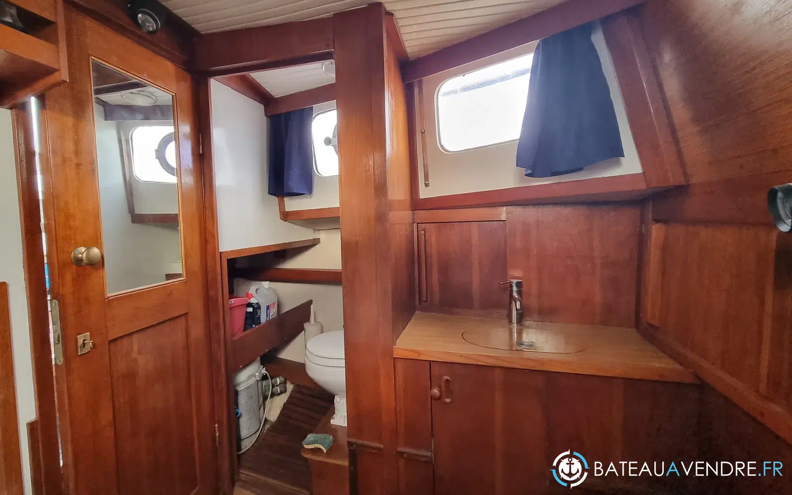slider 9 Siltala Yachts Nauticat 33