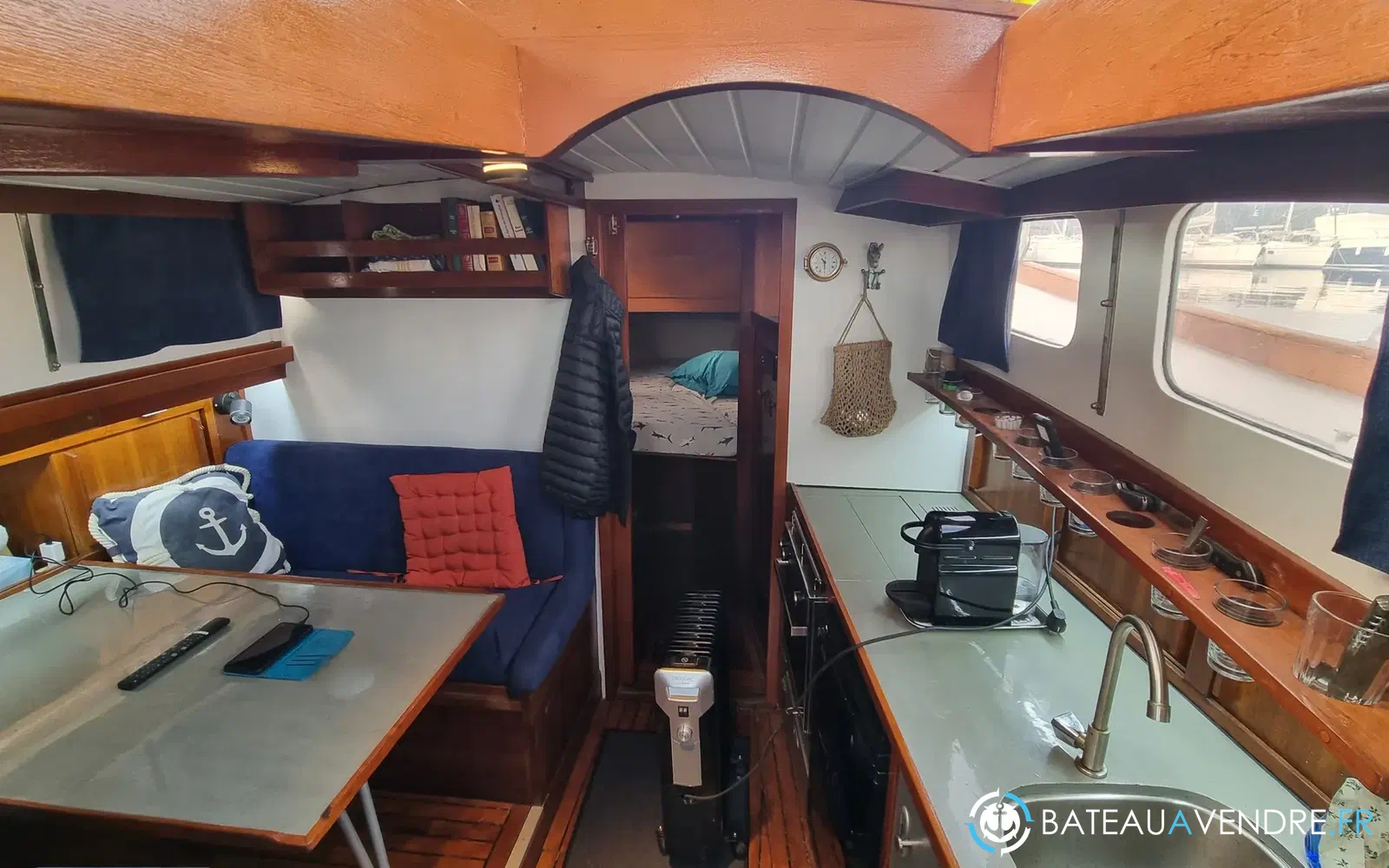 slider 12 Siltala Yachts Nauticat 33