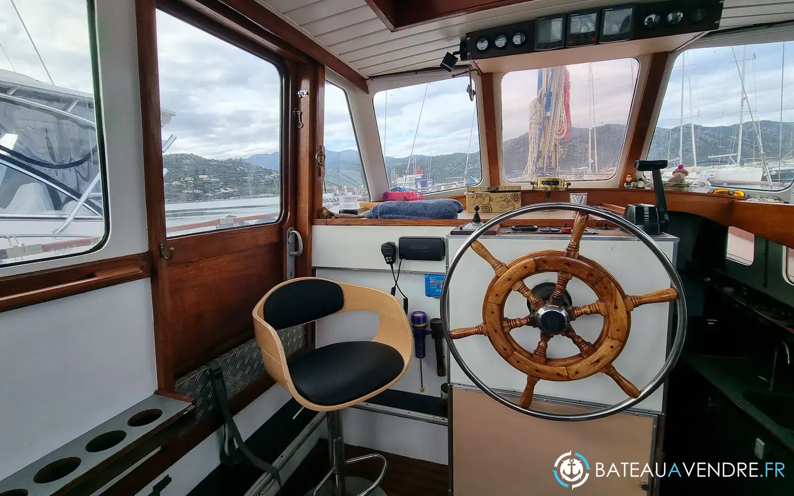 slider 4 Siltala Yachts Nauticat 33