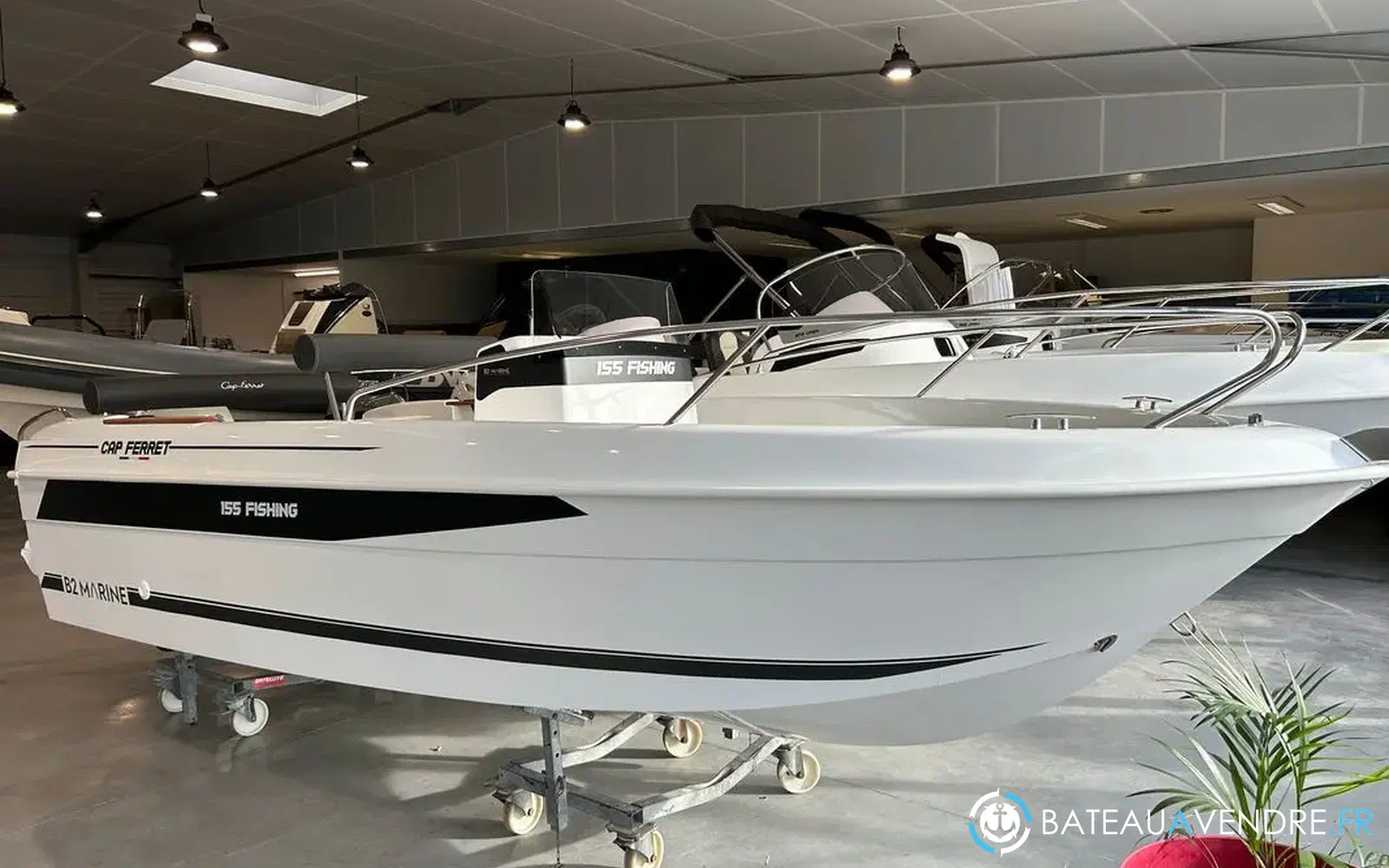 slider 0 B2 Marine Cap Ferret 155 Fishing