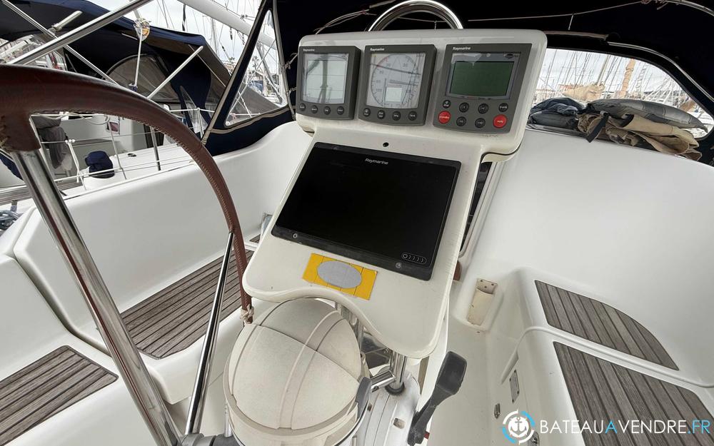 Beneteau Oceanis 373 photo 2