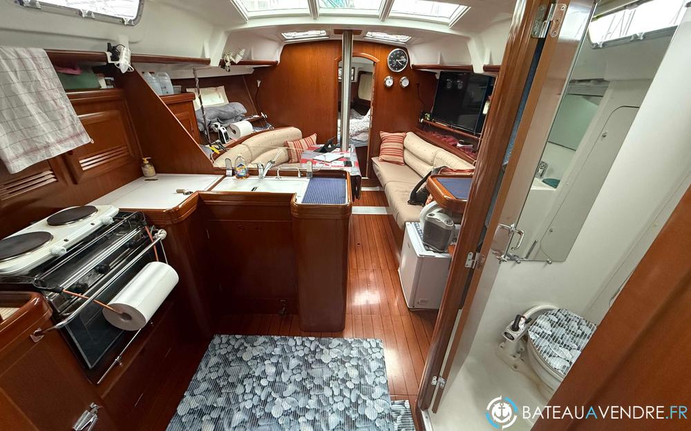 Beneteau Oceanis 373 photo 5