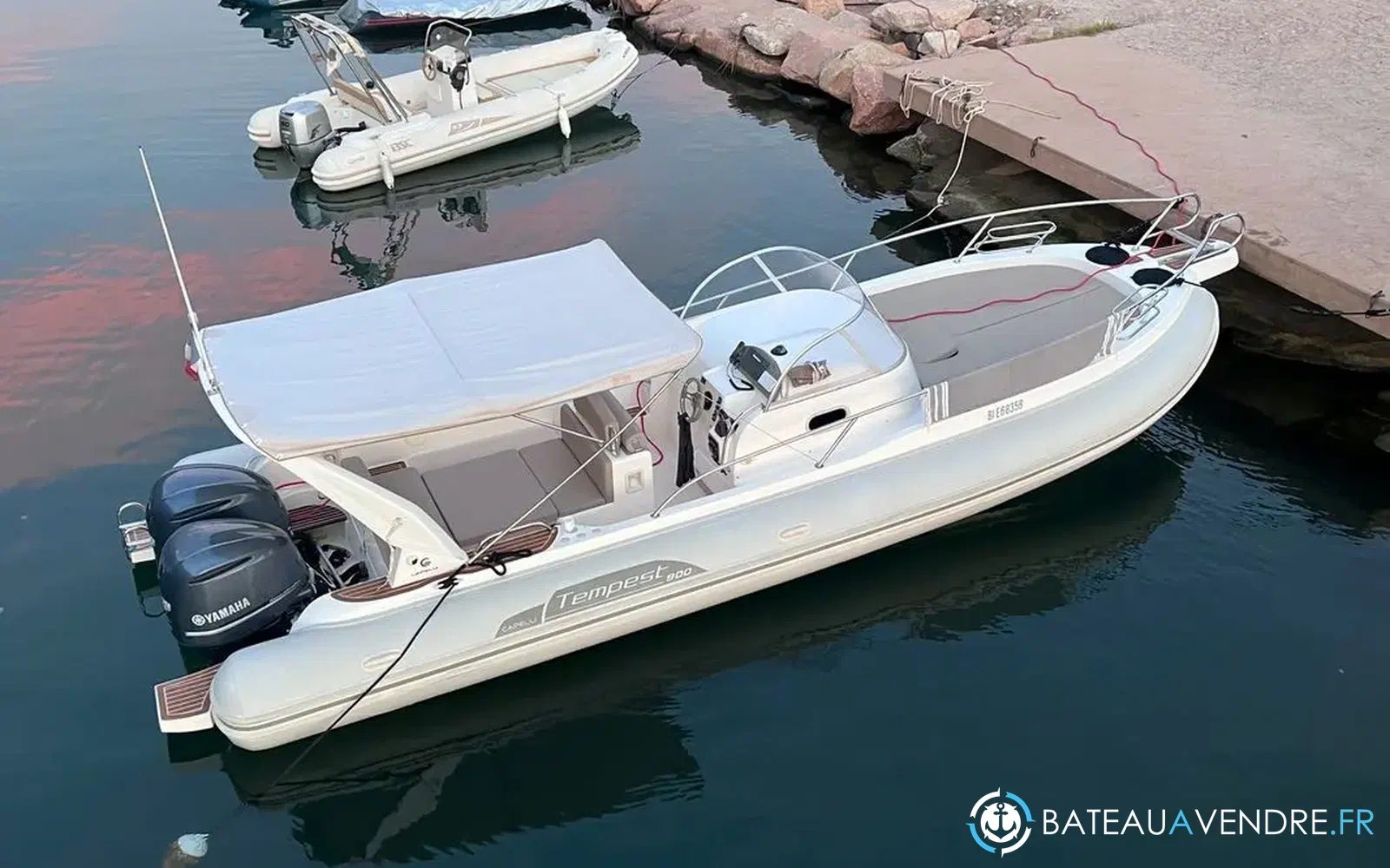 slider 16 Capelli Tempest 900 WA