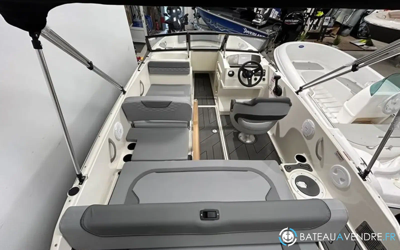 slider 5 Bayliner Element M19