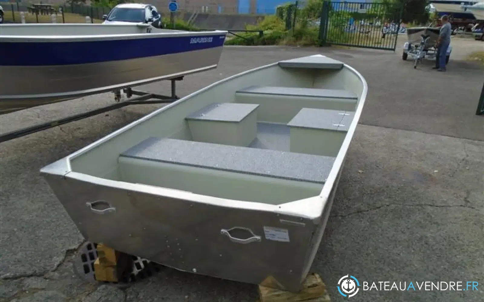 slider 2 Marine CZ 400 Fish