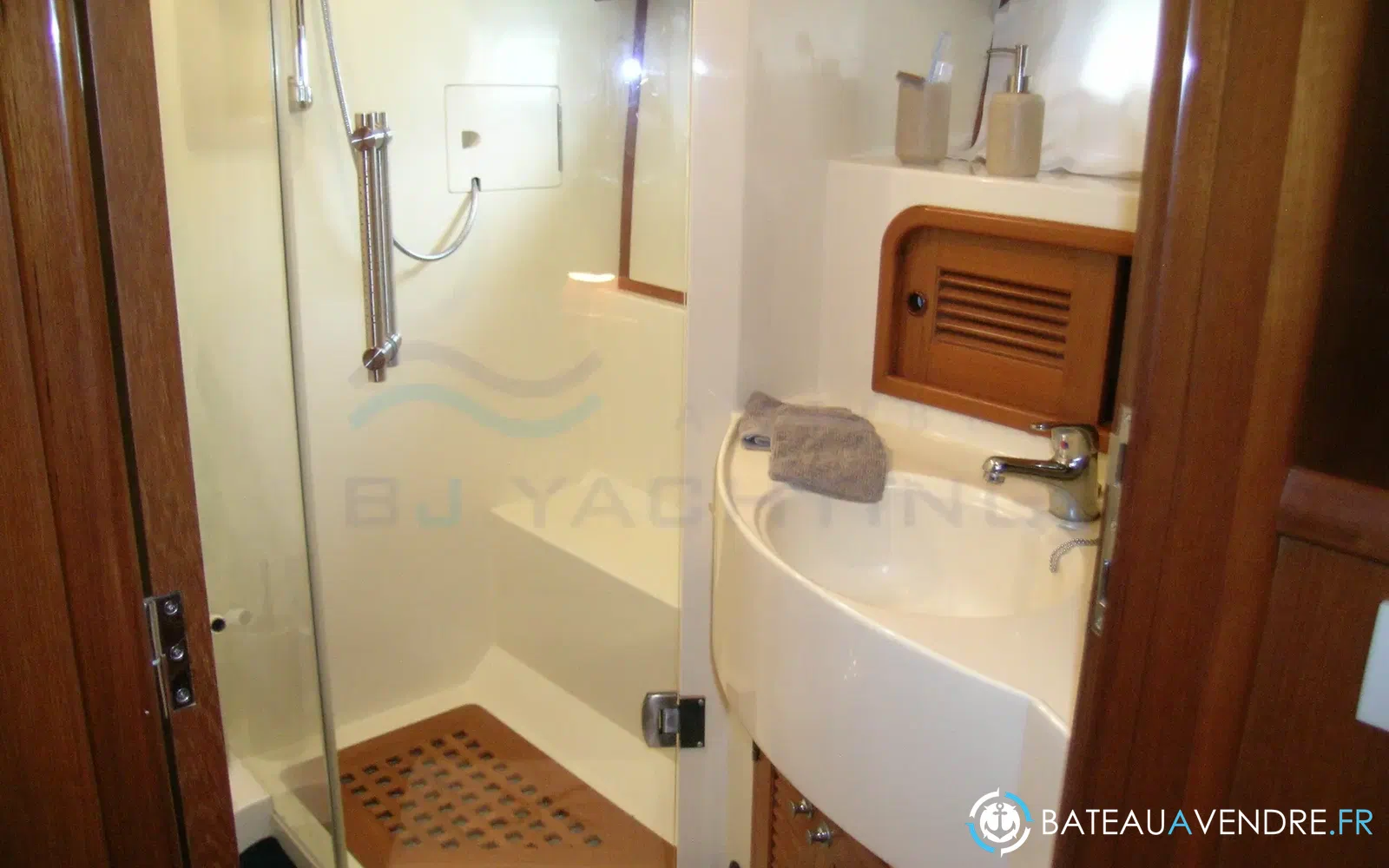 slider 9 Adagio 48 Sundeck