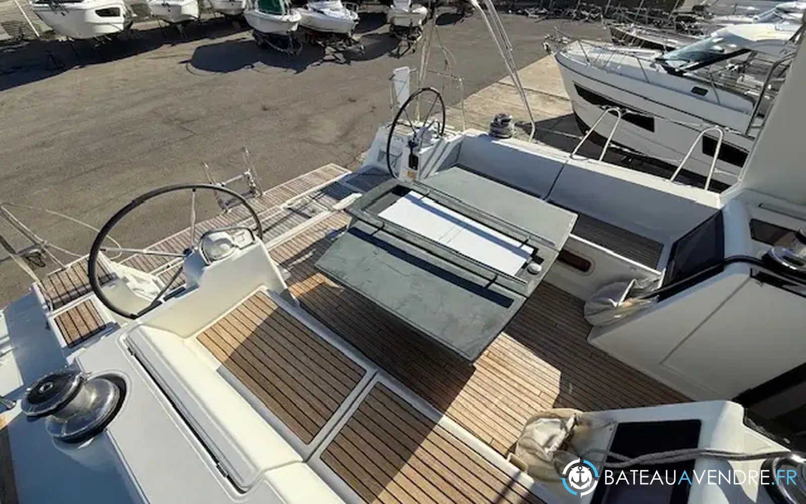 slider 10 Beneteau Oceanis 48