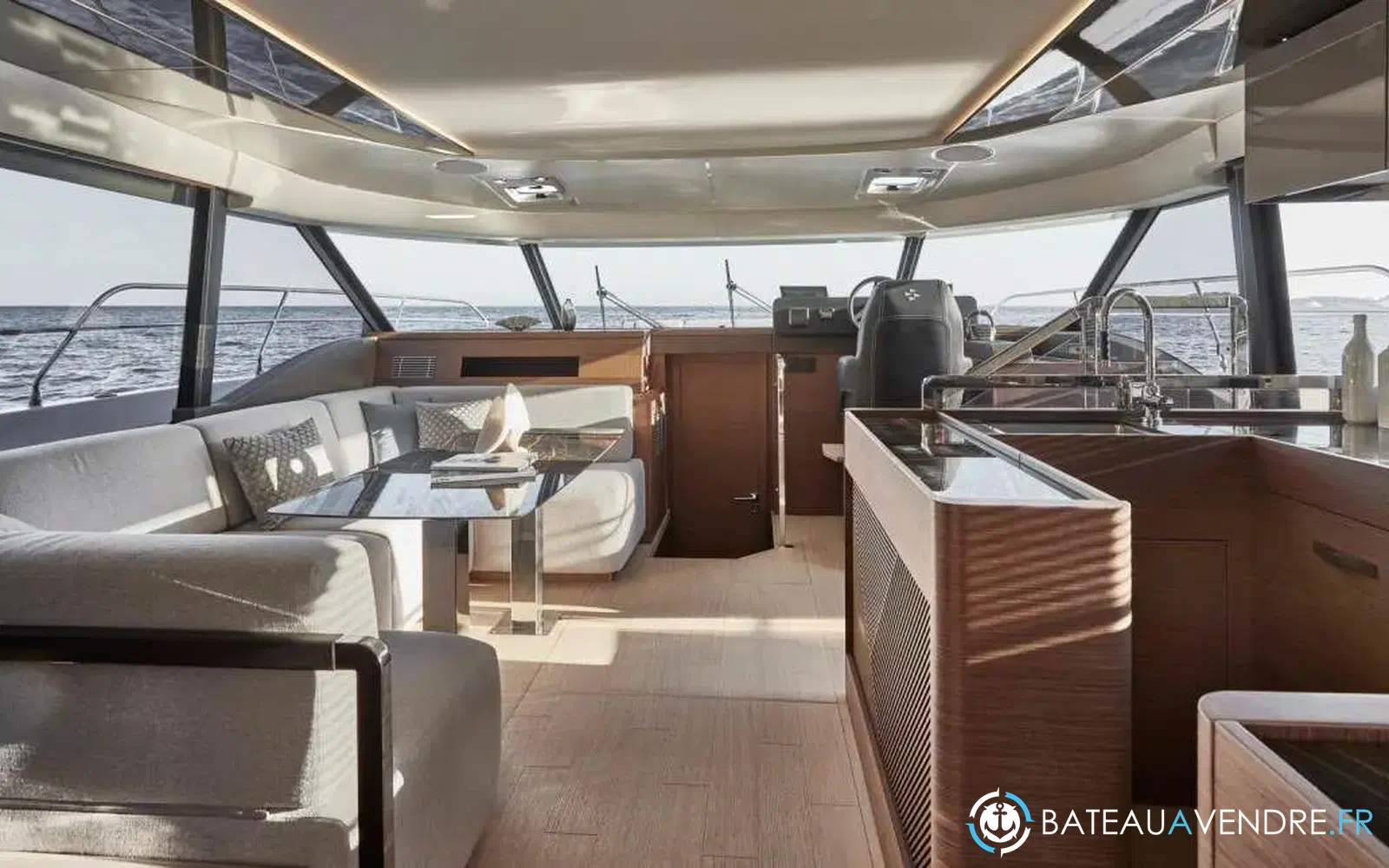slider 2 Prestige Yachts M48
