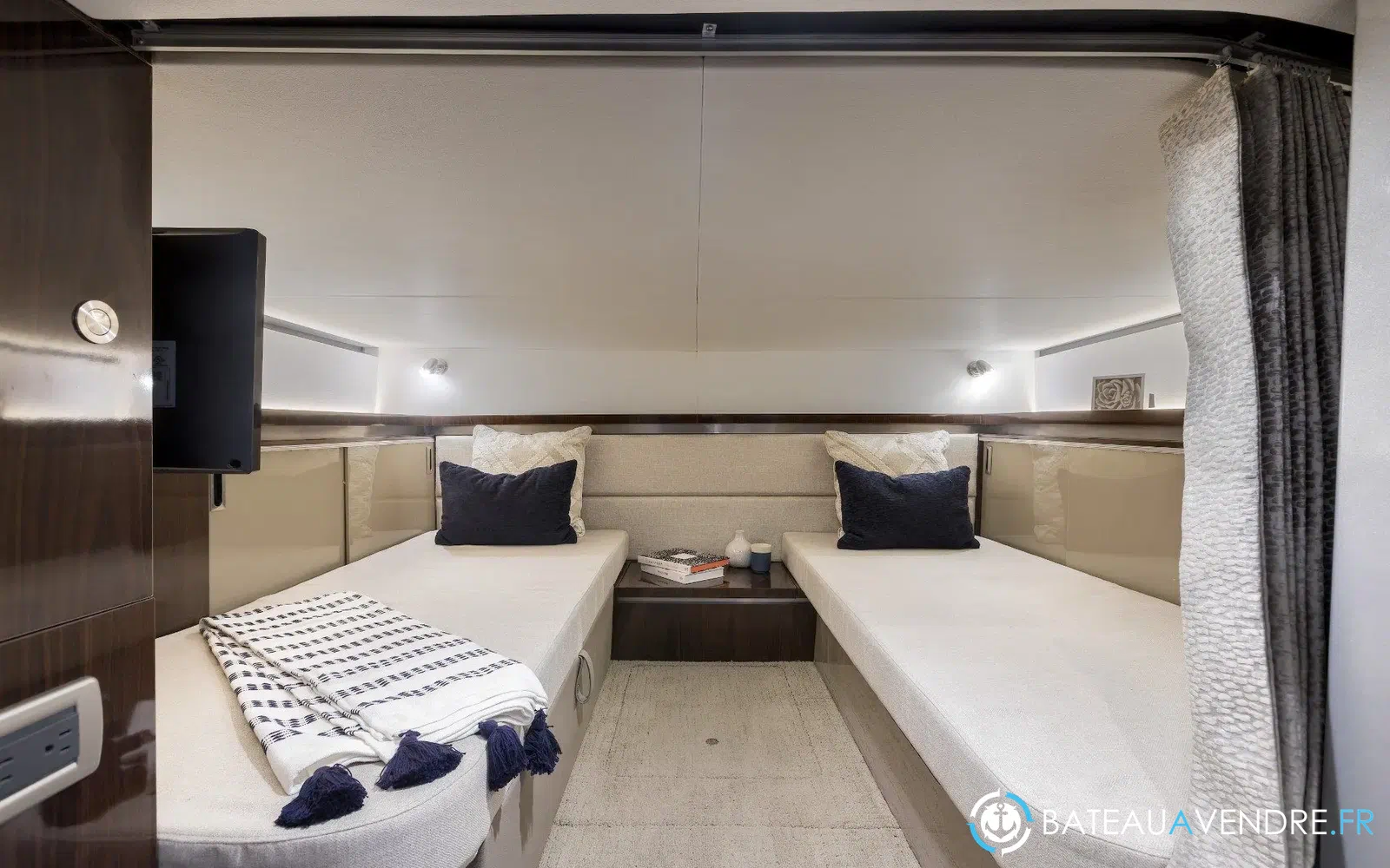 slider 11 Sea Ray 320 Sundancer