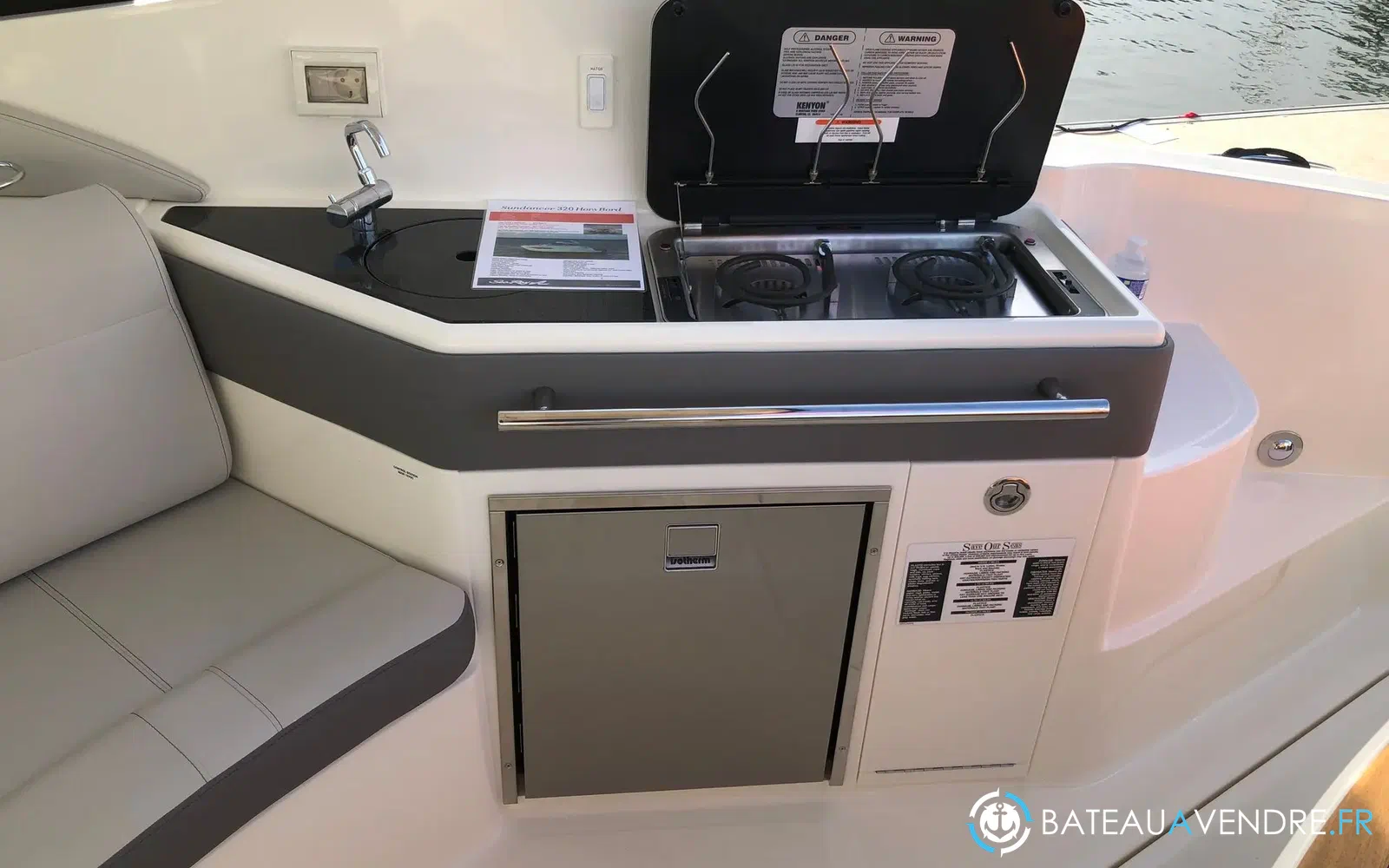 slider 7 Sea Ray 320 Sundancer