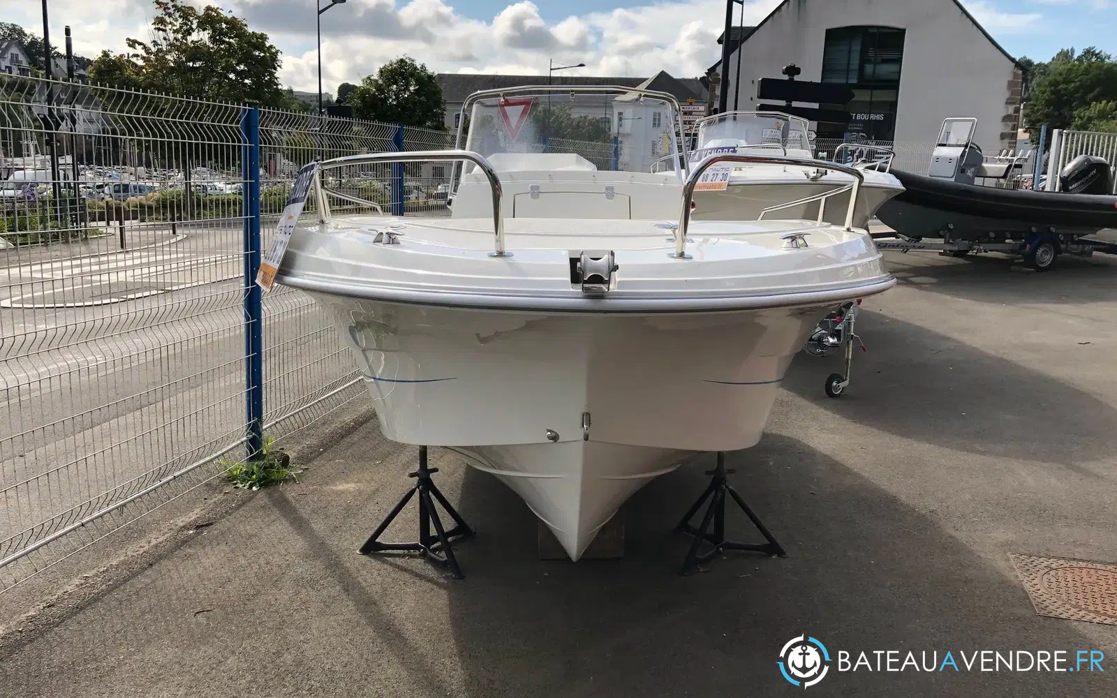 slider 1 Pacific Craft 545 Open