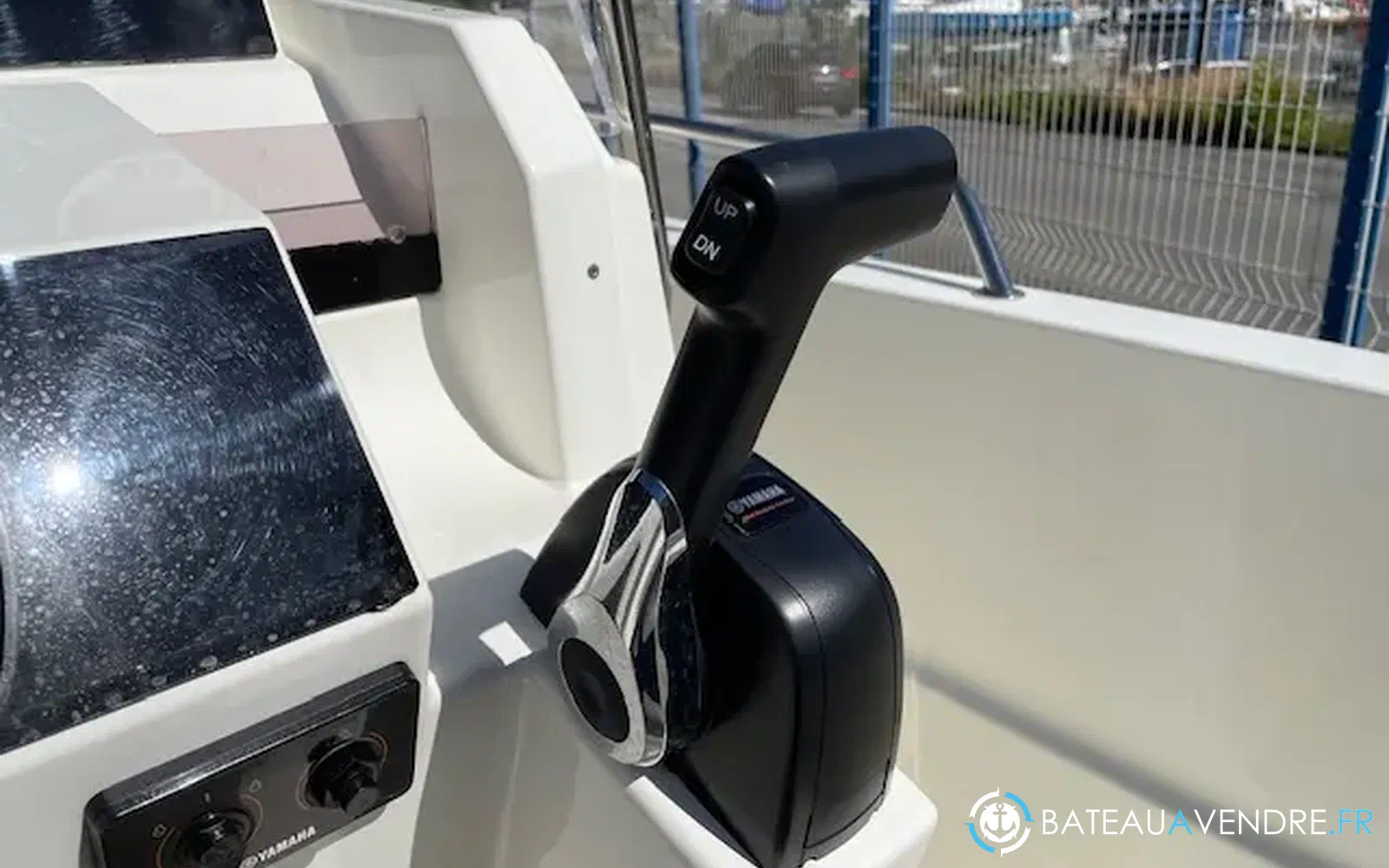 slider 10 Pacific Craft 670 Open