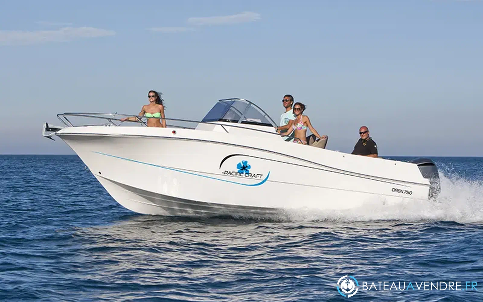 slider 0 Pacific Craft 750 Open