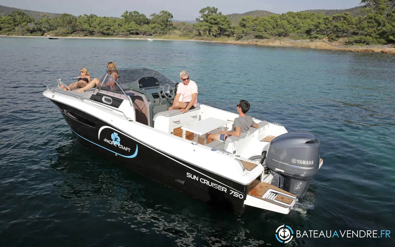 slider 0 Pacific Craft 750 SC
