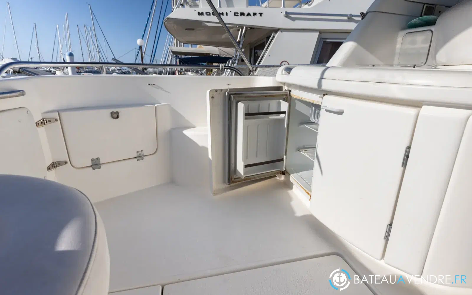 slider 14 Sealine Ambassador 380