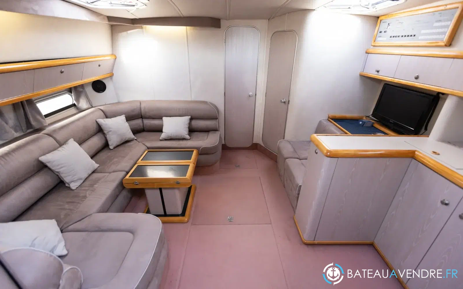 slider 22 Sealine Ambassador 380