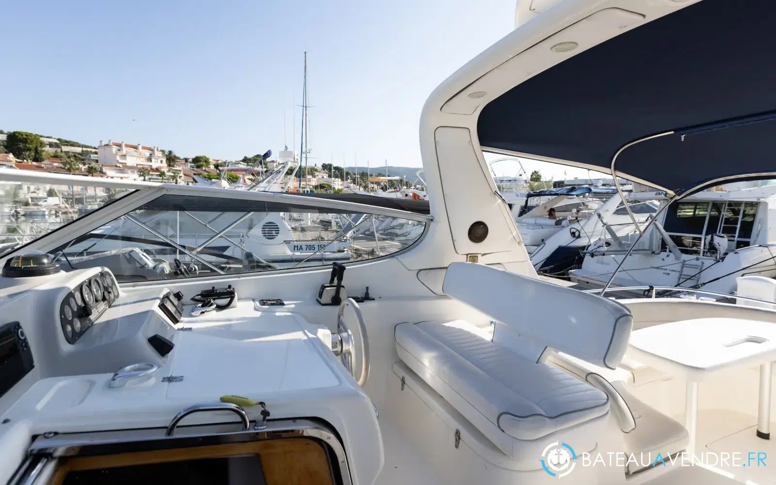 slider 8 Sealine Ambassador 380