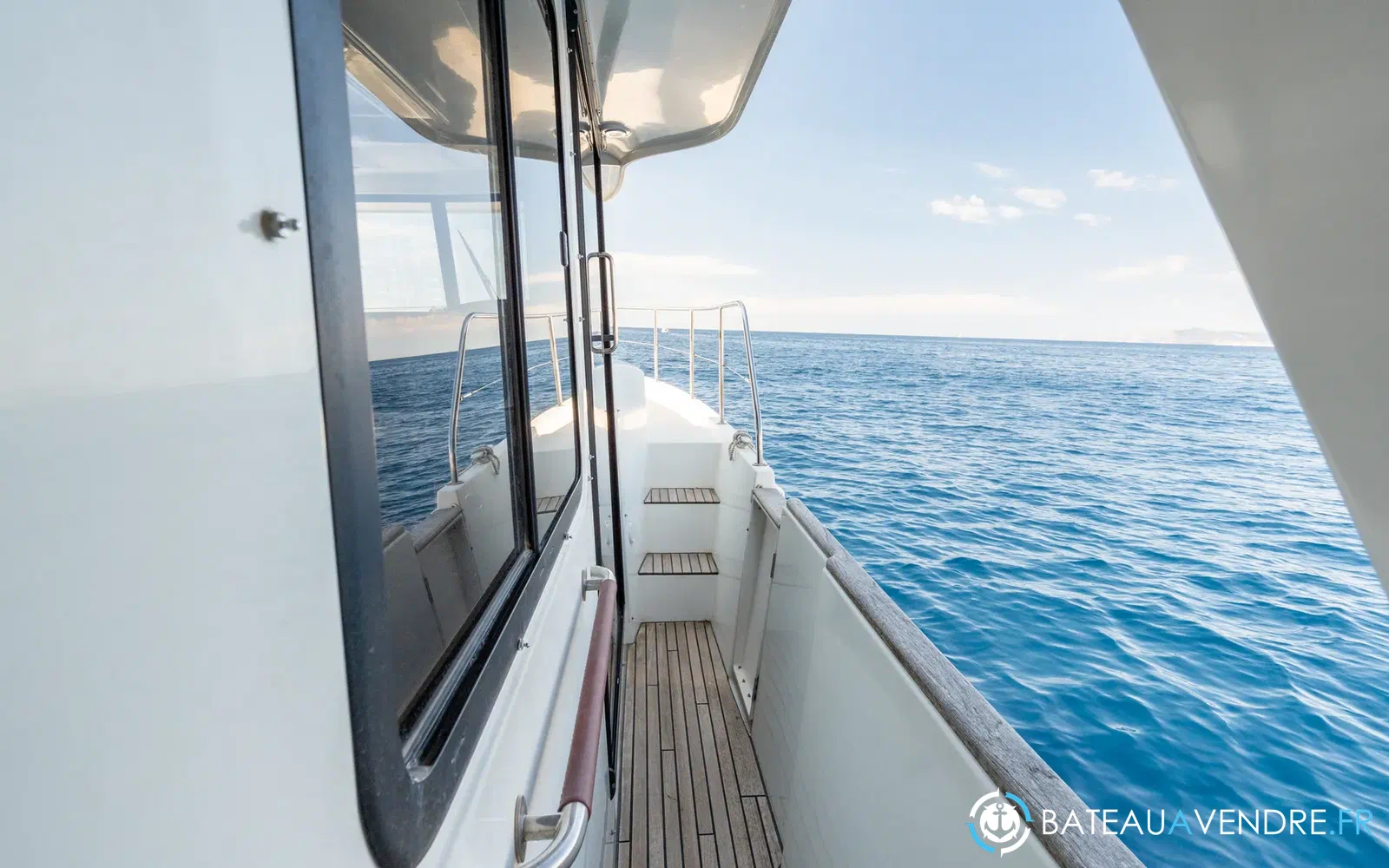 slider 10 Beneteau Swift Trawler 34 Fly