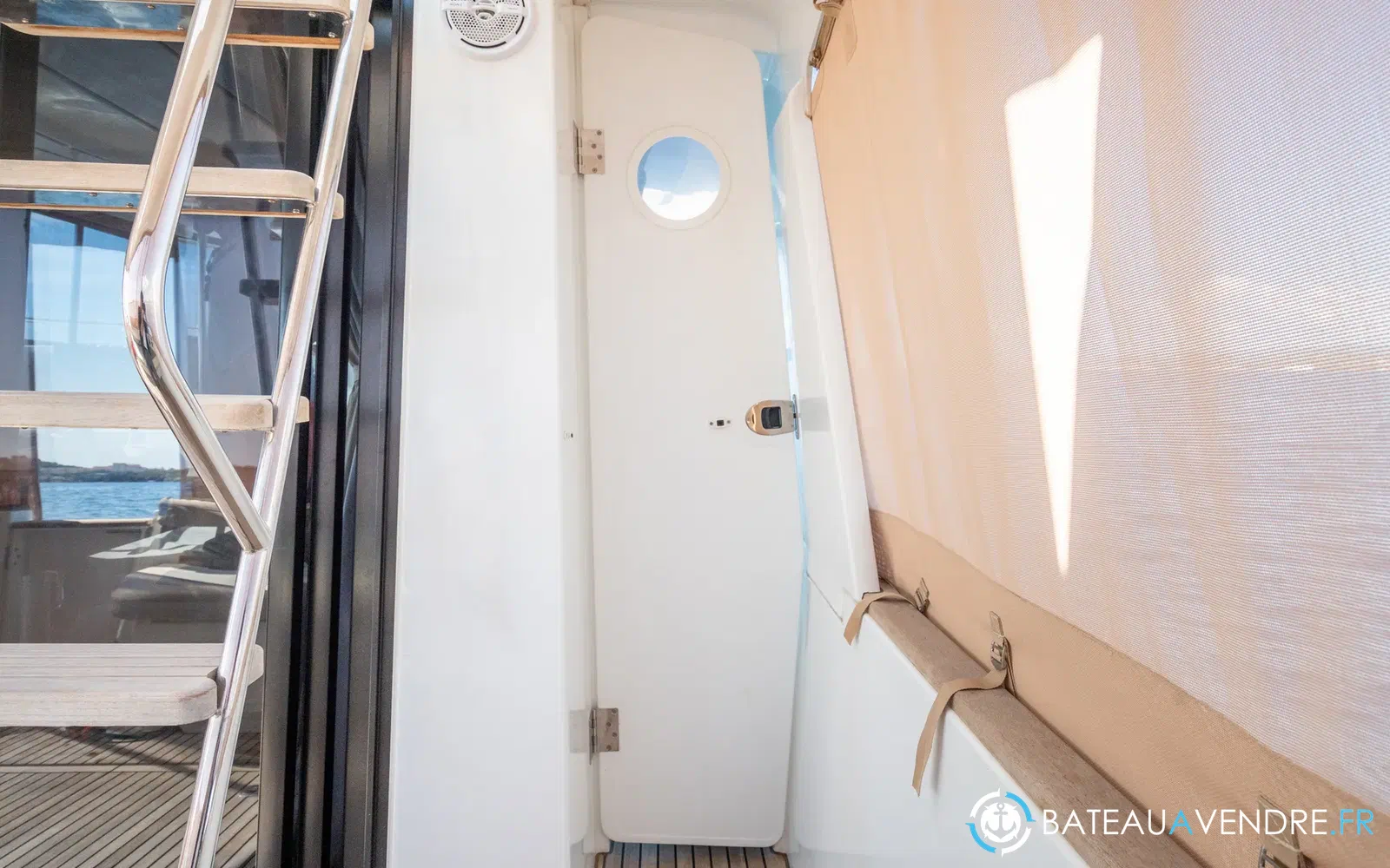slider 9 Beneteau Swift Trawler 34 Fly
