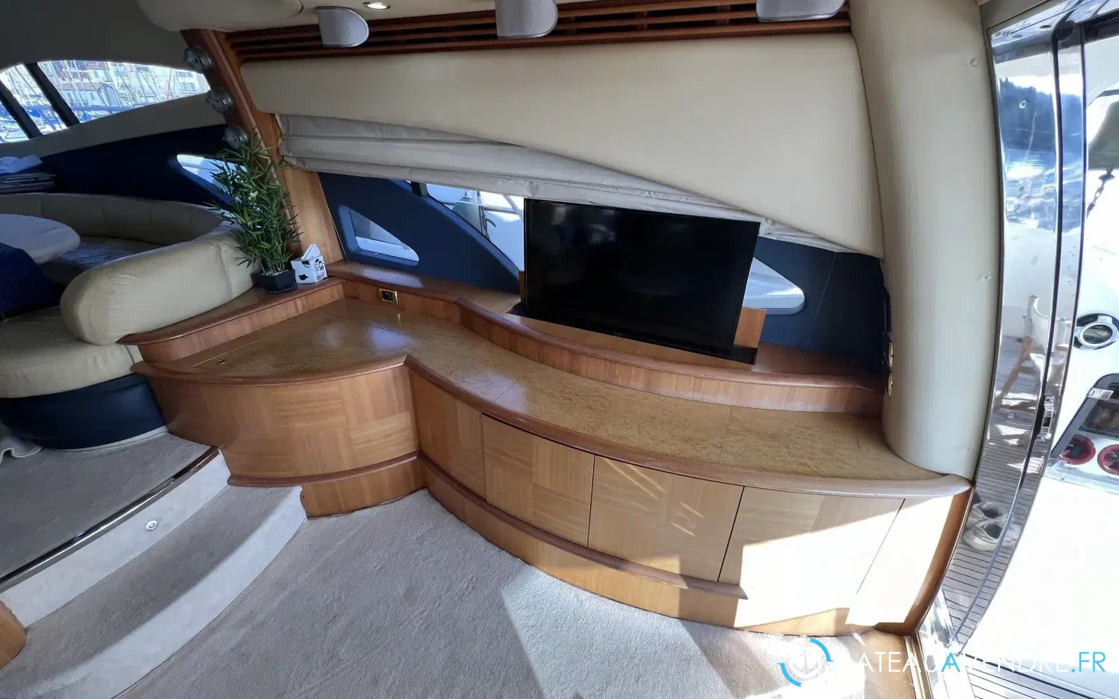 slider 14 Azimut 62