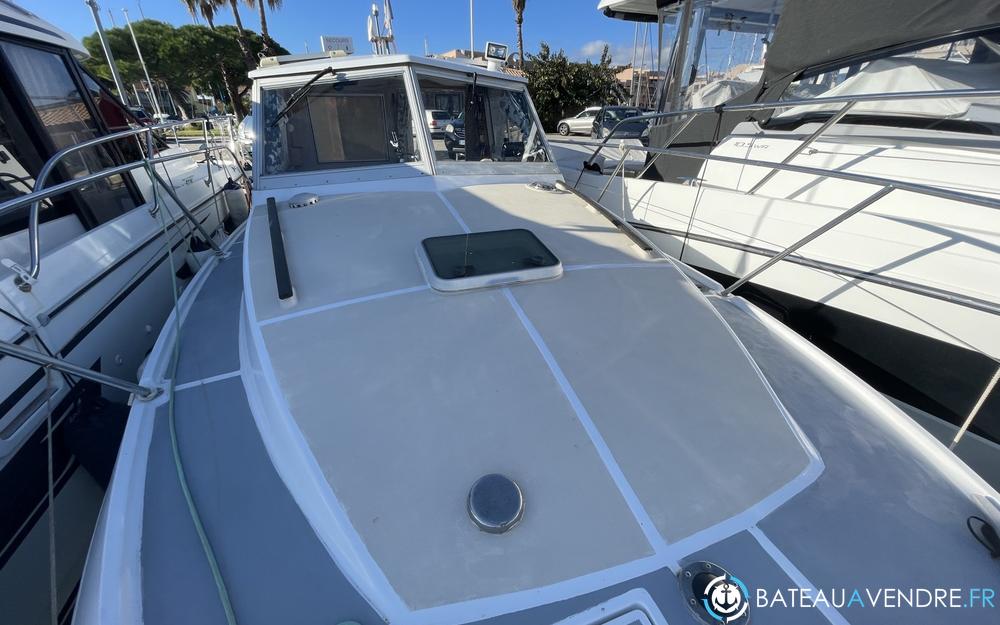 Beneteau Antares 800 photo 4