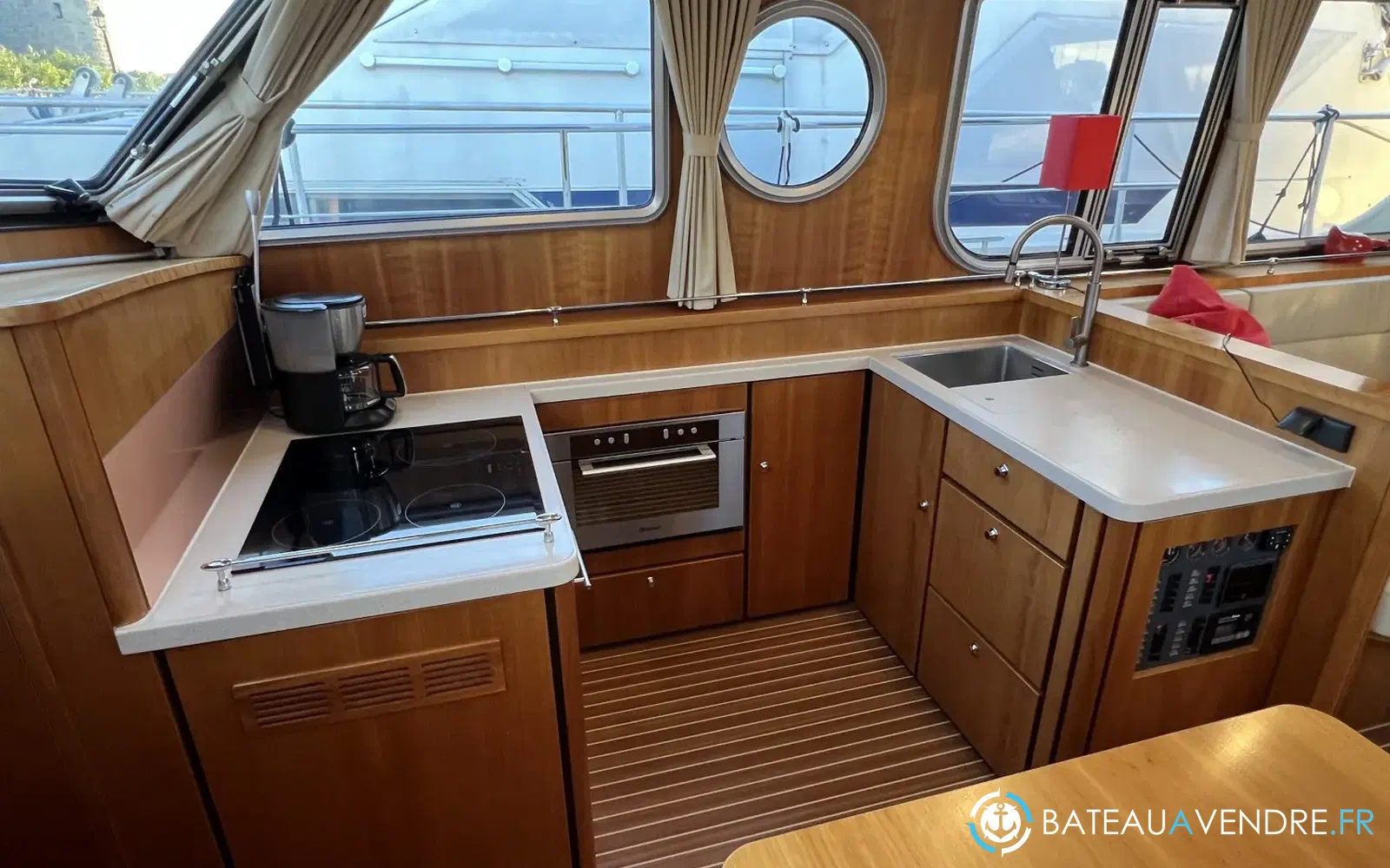 slider 19 Linssen Grand Sturdy 43.9 AC
